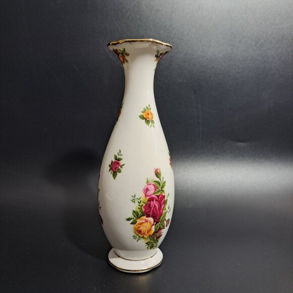 Royal Albert Old Country Roses Fine China Bud Vase Floral Gold Trim Vintage - Picture 4 of 7